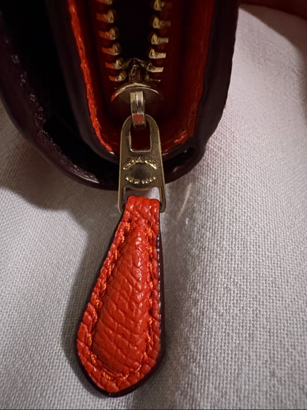 Coach Crossgrain Leather Medium Corner Zip Wallet Style - Picture 6 of 6